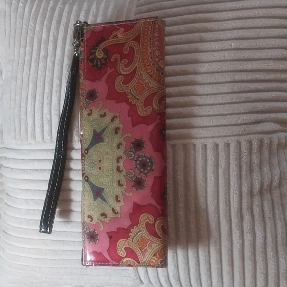 Paisley Clutch Wristlet - Picture 3 of 7